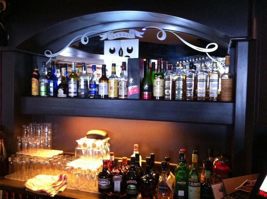 Galway Arms Inn ภายนอก รูปภาพ