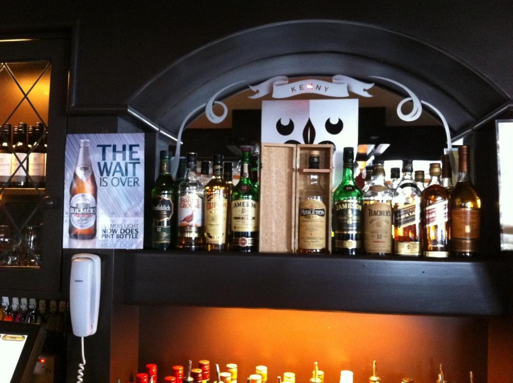 Galway Arms Inn ภายนอก รูปภาพ