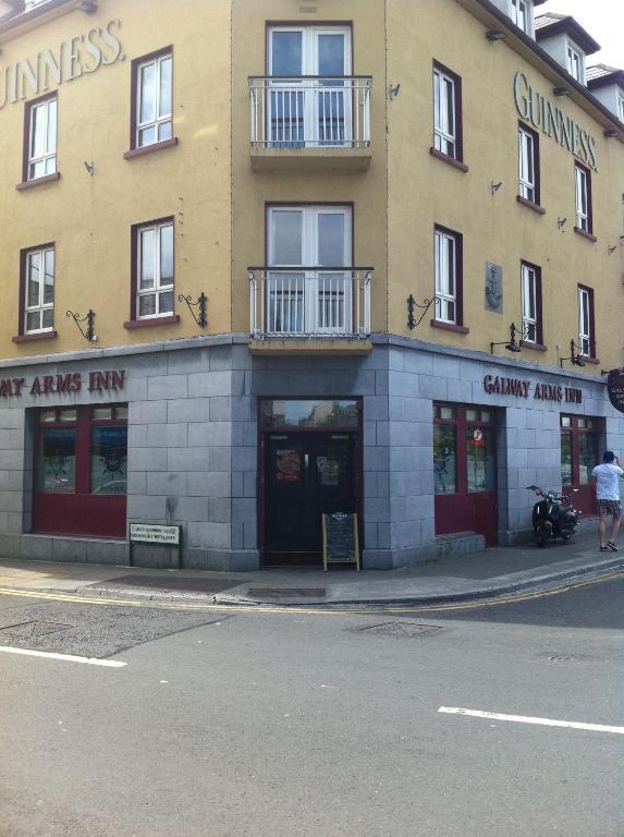 Galway Arms Inn ภายนอก รูปภาพ