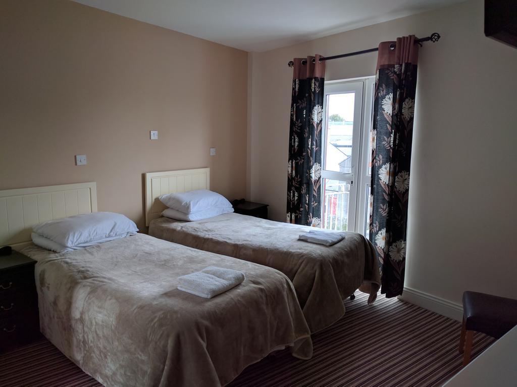 Galway Arms Inn ภายนอก รูปภาพ