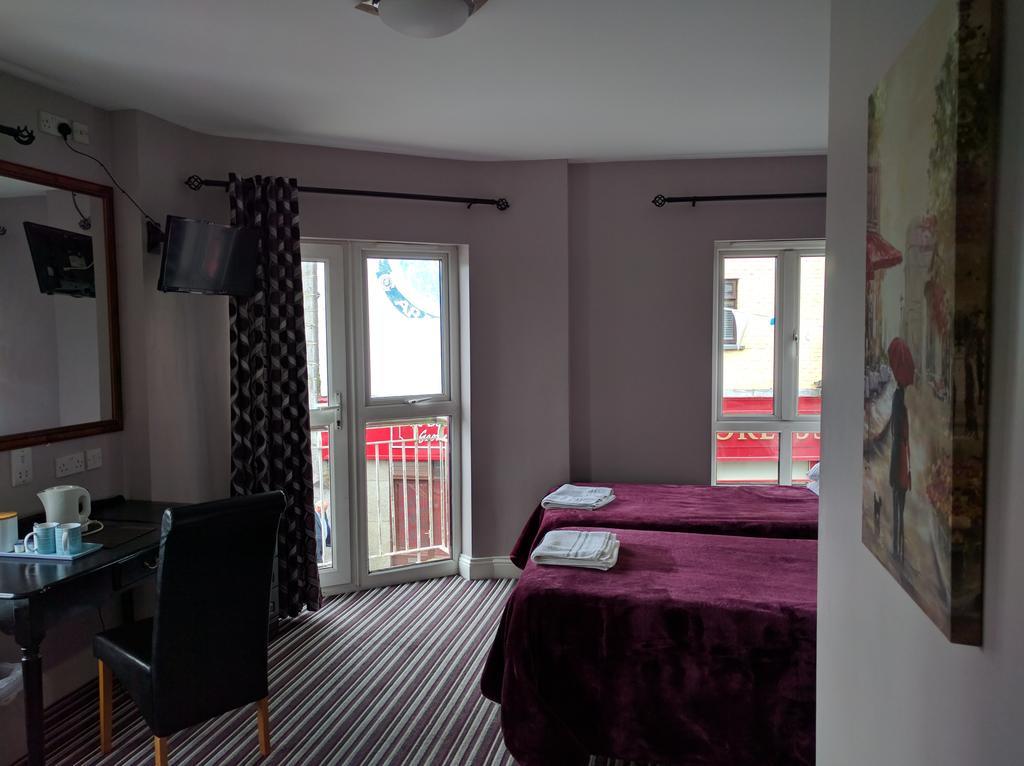 Galway Arms Inn ภายนอก รูปภาพ
