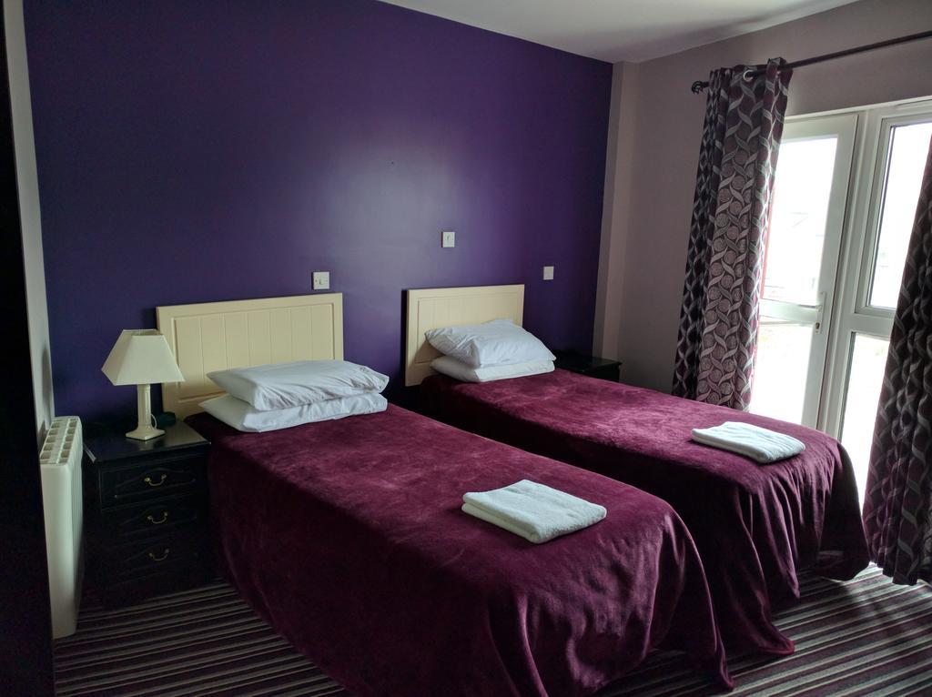 Galway Arms Inn ภายนอก รูปภาพ