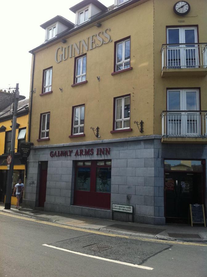 Galway Arms Inn ภายนอก รูปภาพ